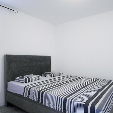 Villa Stipe Jesenice  Luaran gambar