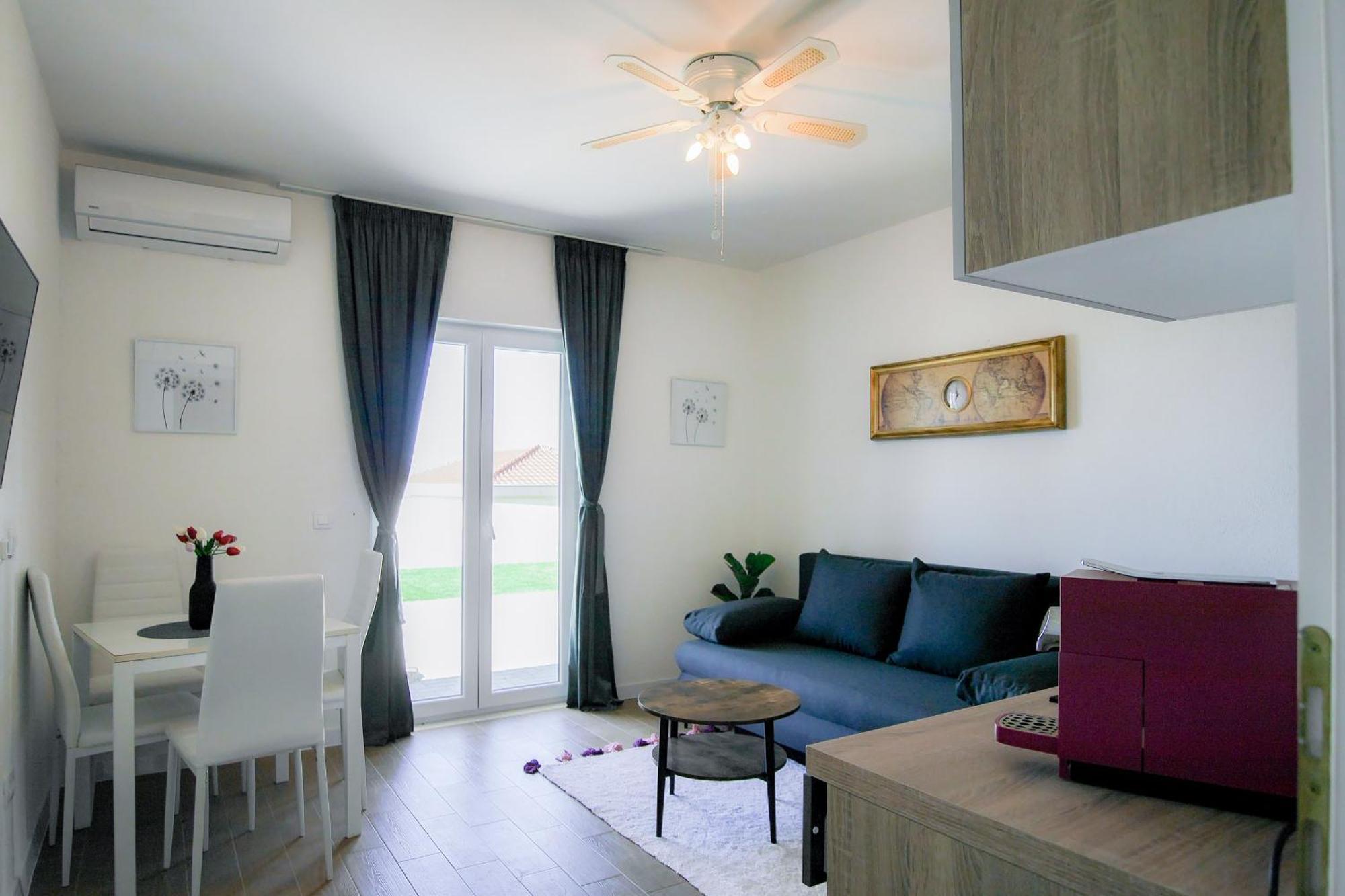Villa Stipe Jesenice  Luaran gambar
